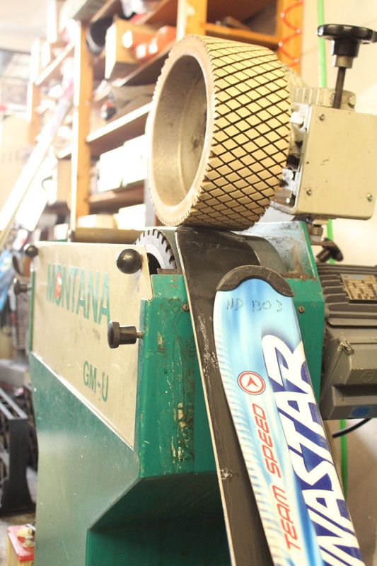 Snowboard Hire Mt. Ruapehu Pointons Ski Shop Taupo